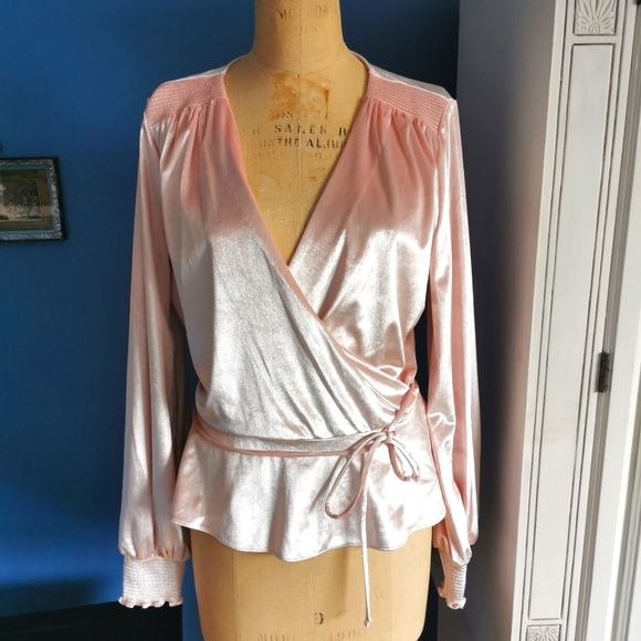 Velvet blouse - Picture 2 of 11